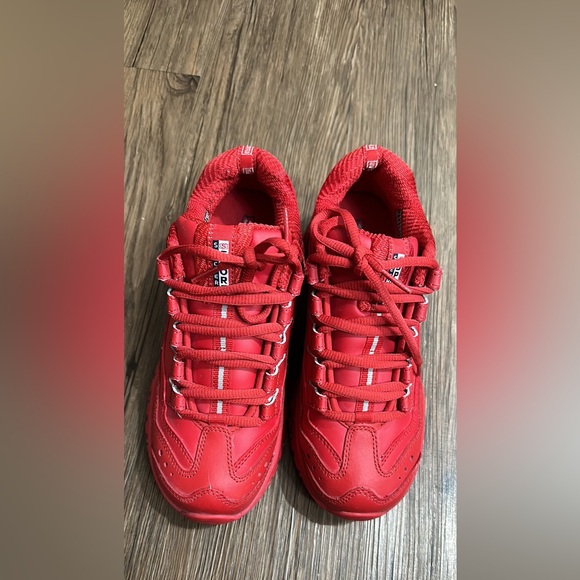 Sketchers red shoes for women - Picture 3 of 4